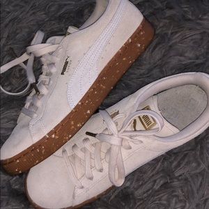 Puma suede gum bottom women’s shoe